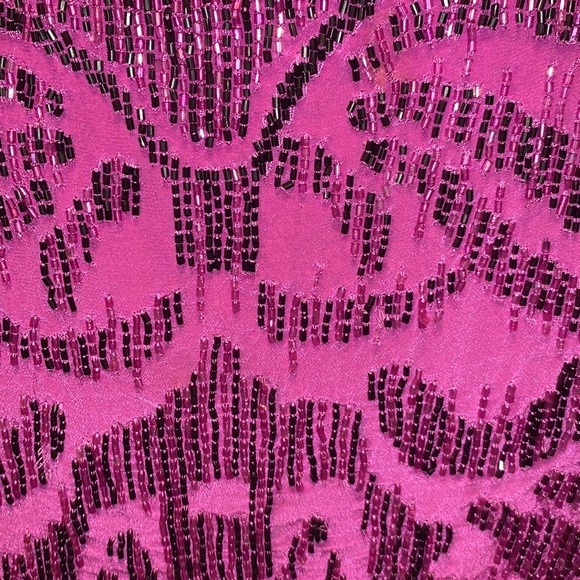 GUESS - Picture 3 of 6